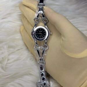 GUCCI BRAND LADIES WATCH (Black dial silver chain)