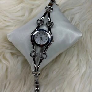 GUCCI BRAND LADIES WATCH (White dial)
